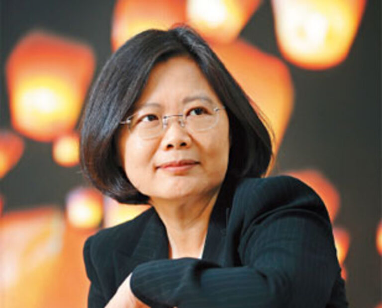 Dear Cai Ying-wen 親愛的蔡英文總統: Much Love and Power to You 豐沛的愛與力量予妳