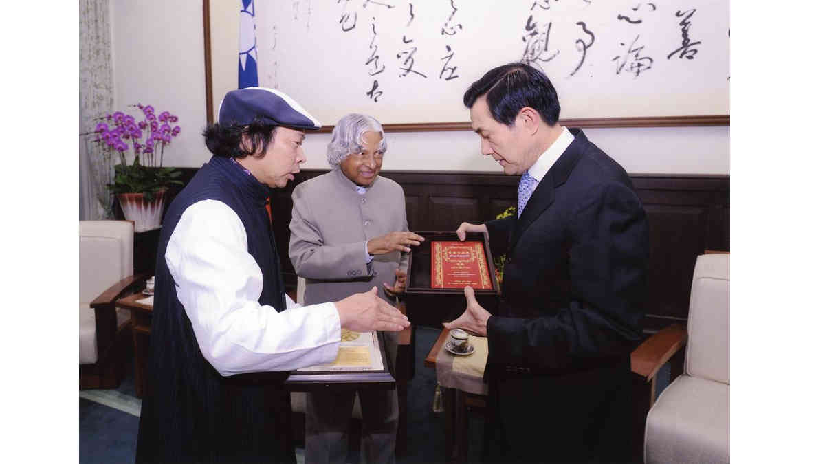 Former President of India meets President Ma Ying-jeou in Taiwan